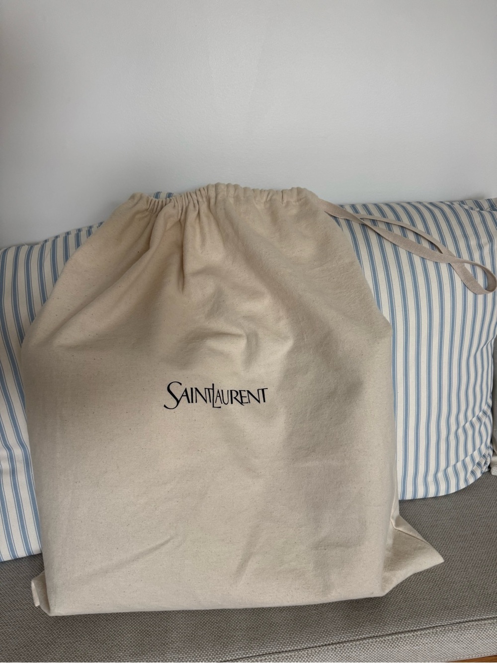 Saint Laurent Black Leather Tote with Gold Logo Accent - Picture 2 of 9